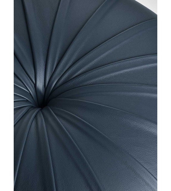 Poltrona Frau Esedra Pouf
