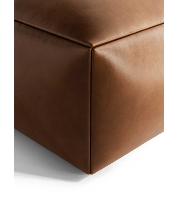 Kubaya Pouf Poltrona Frau