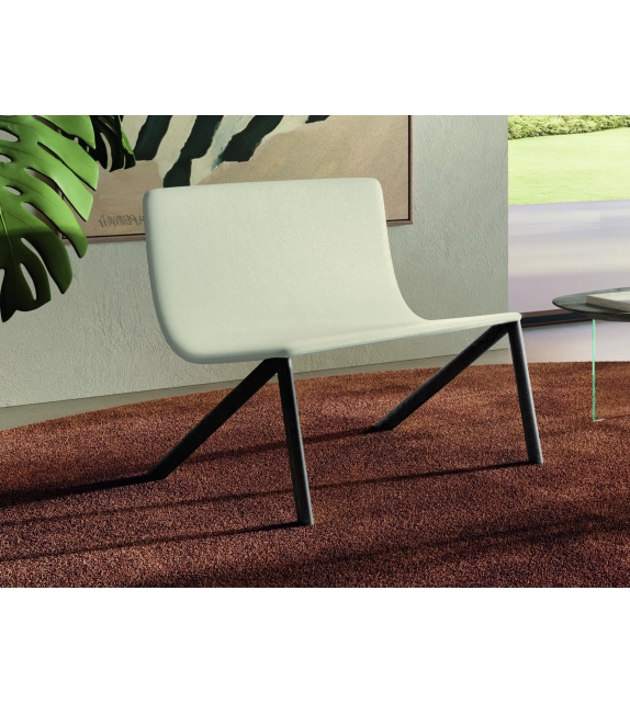 Mezz'aria Lago Armchair