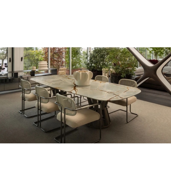 Machard Flou Barrel-Shaped Table
