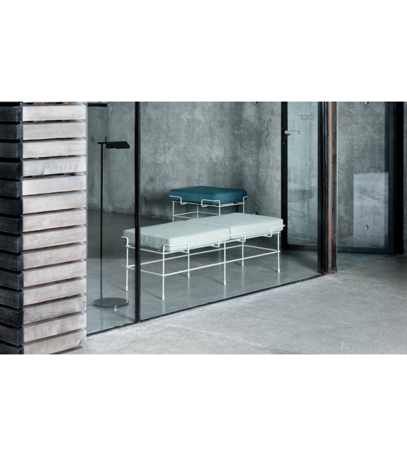 Traffic_2 Magis Ottoman