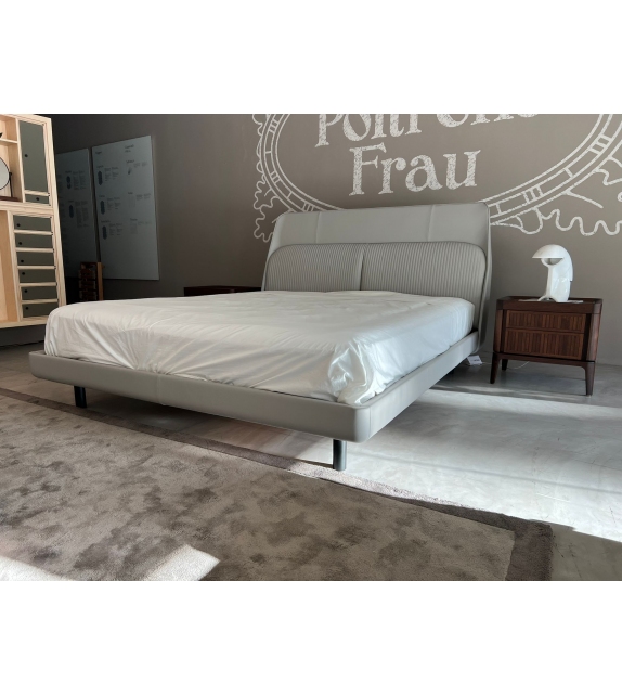 Ready for shipping - Coupé De Luxe Poltrona Frau Bed - SC 23 Tortora/170x200