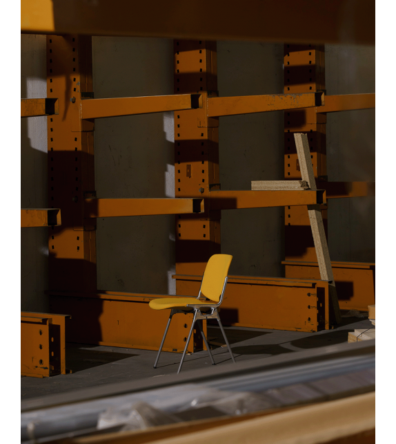 DSC 106 Anonima Castelli Gepolsterter Stuhl