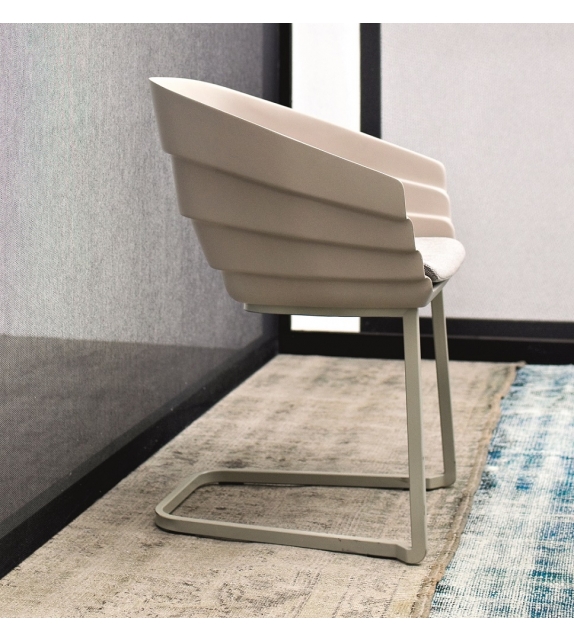 Rift Sedia Cantilever Moroso