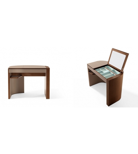 Venus Coiffeuse Giorgetti