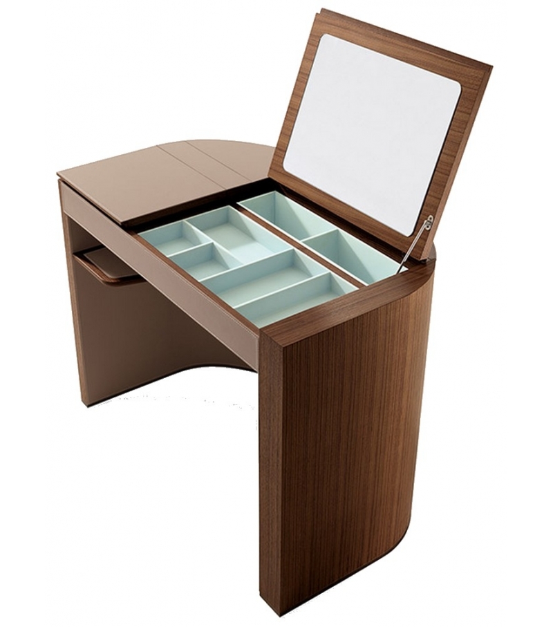 Venus Coiffeuse Giorgetti