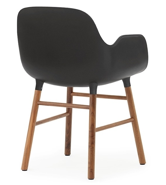 Form Normann Copenhagen Sessel mit Holzbeine