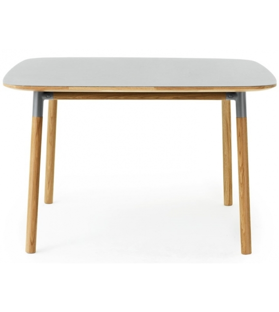 Form Normann Copenhagen Viereckigen Tisch