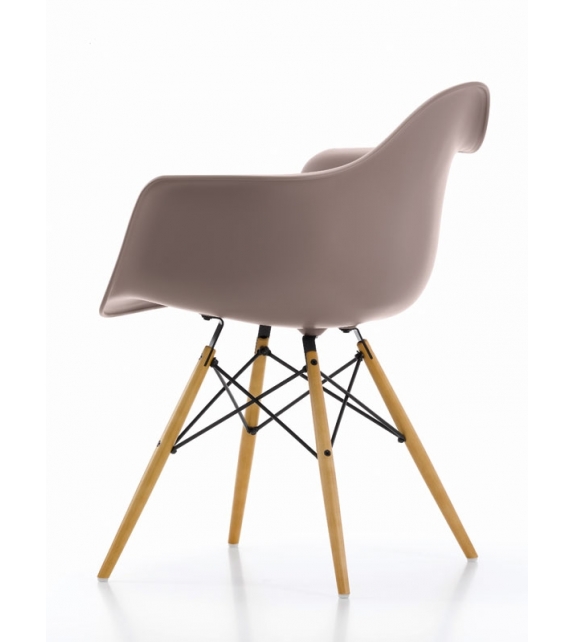 Eames Plastic Armchair