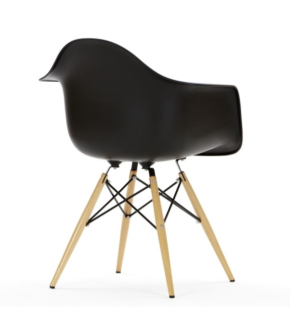Eames Plastic Armchair