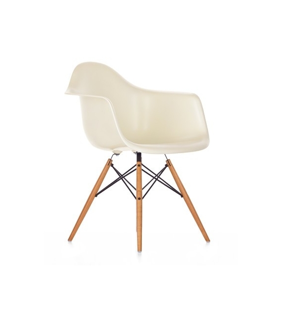 Eames Plastic Armchair