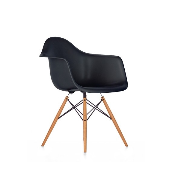 Eames Plastic Armchair