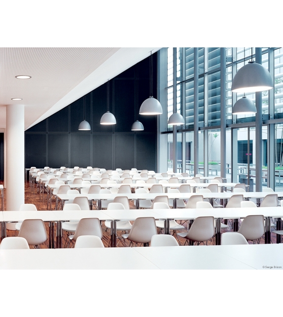 Eames plastic side chair DSR