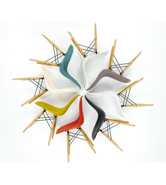 Eames plastic side chair DSW
