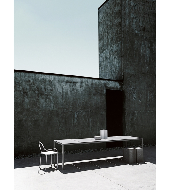 Softer Than Steel 695 Desalto Stuhl