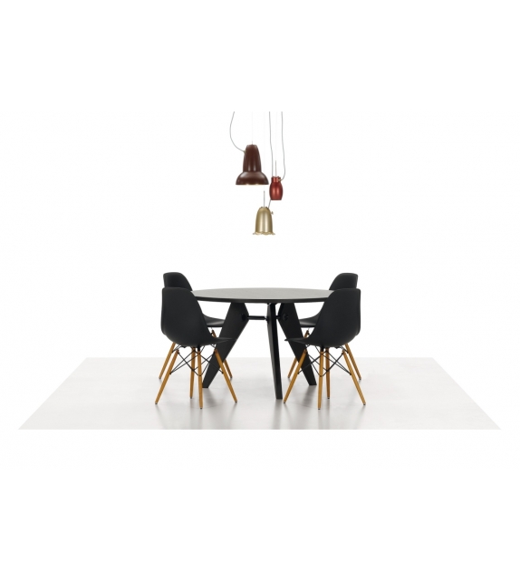 Eames plastic side chair DSW