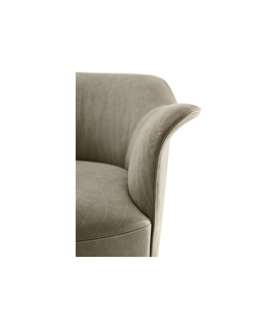 Aida Poltrona Frau Fauteuil