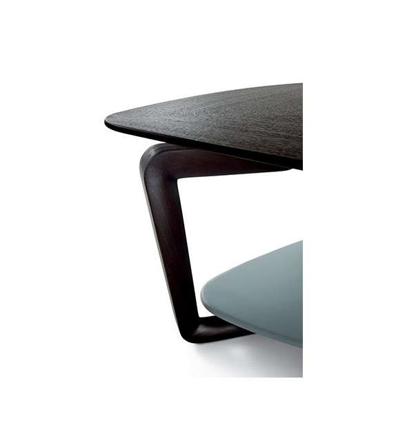 Fiorile Dual-Shelf Coffee Table Poltrona Frau