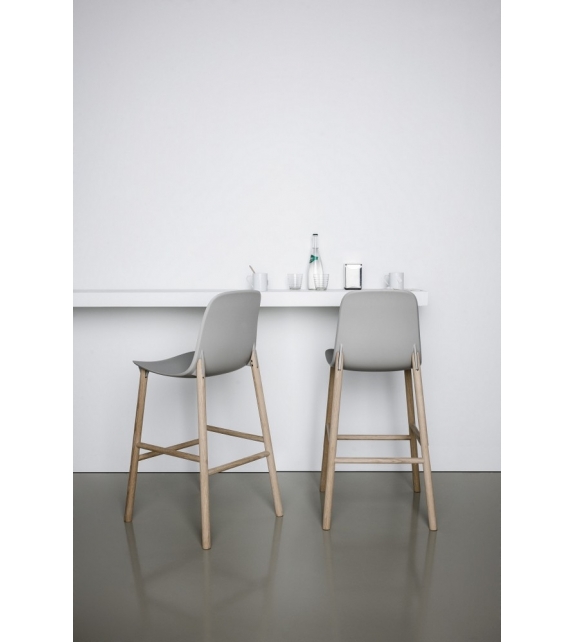 Sharky Kristalia Stool with High Back