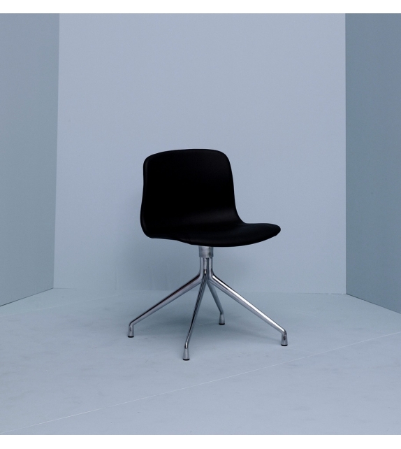 About a Chair AAC 11 Hay Stuhl