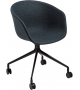 About a Chair AAC 25 Hay Fauteuil Pivotant