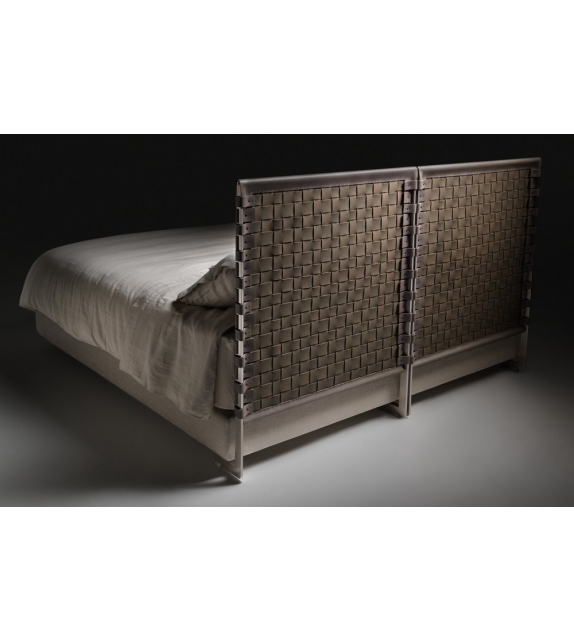 Cestone Bed Flexform