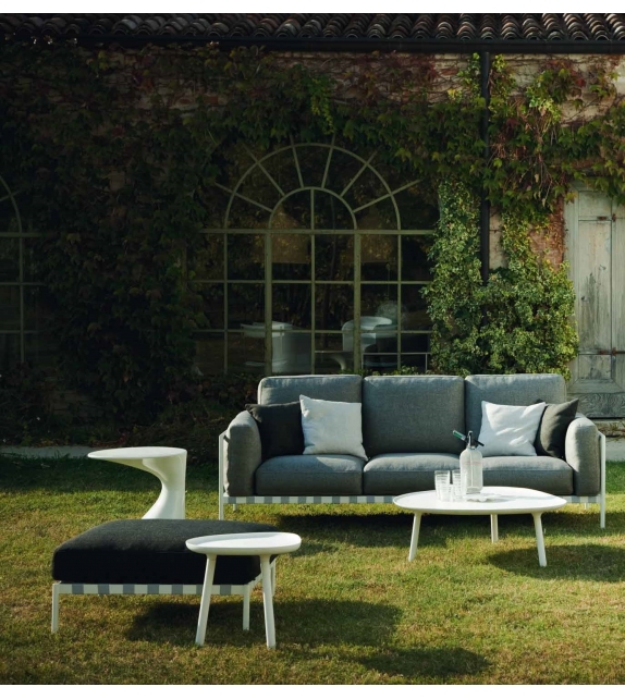 654 Ninfea Zanotta Small Table