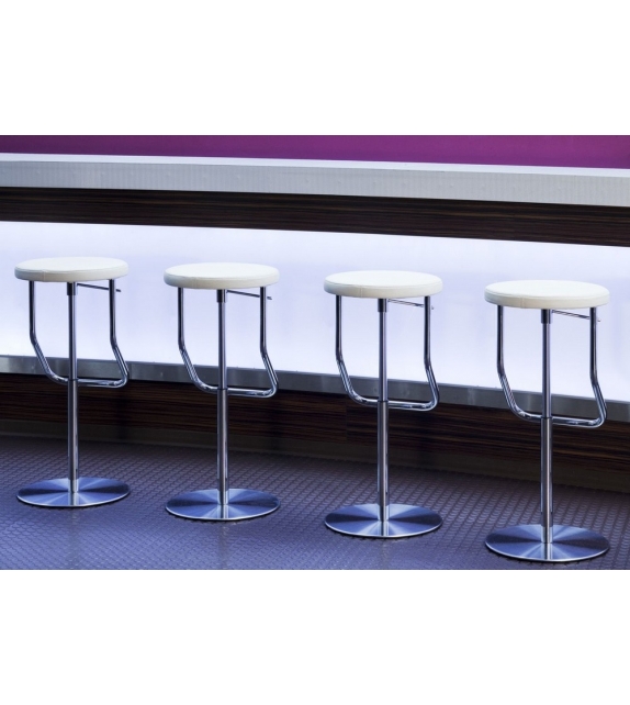 S 123 PH Thonet Stool