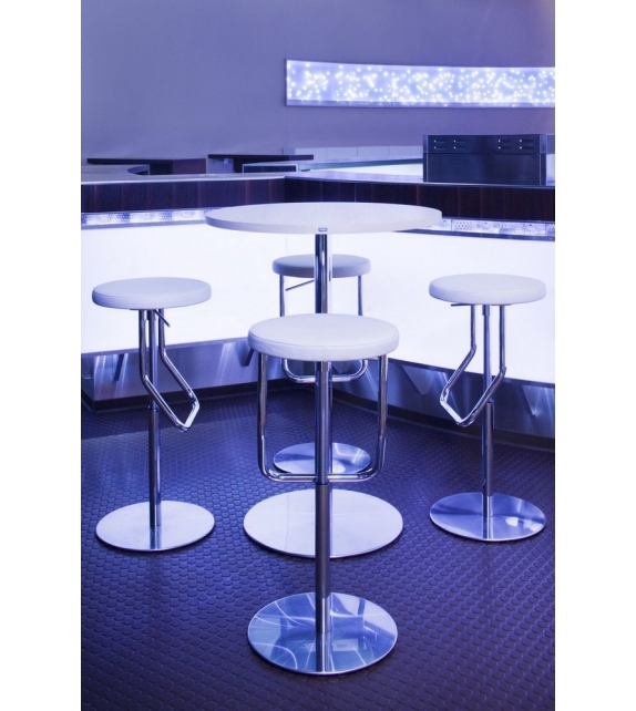 S 123 PH Thonet Stool