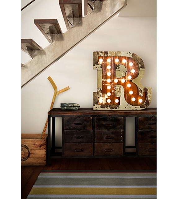 Graphic Collection ‐ Letter R Lamp DelightFULL