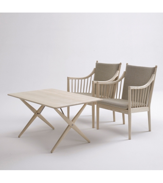 PP84 Cross Legged Table Beistelltisch PP Møbler