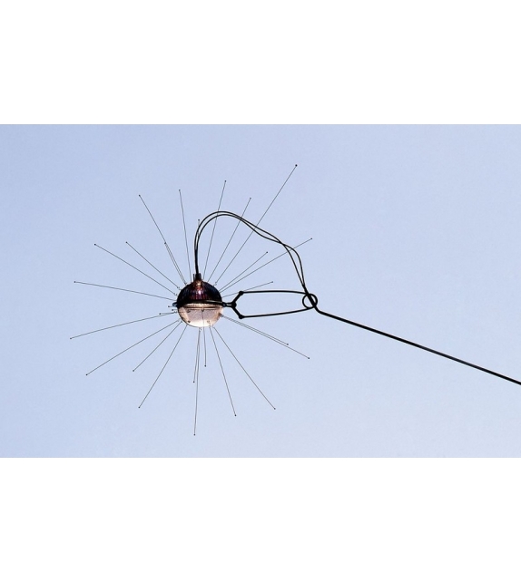 Mozzkito Ingo Maurer Tischleuchte