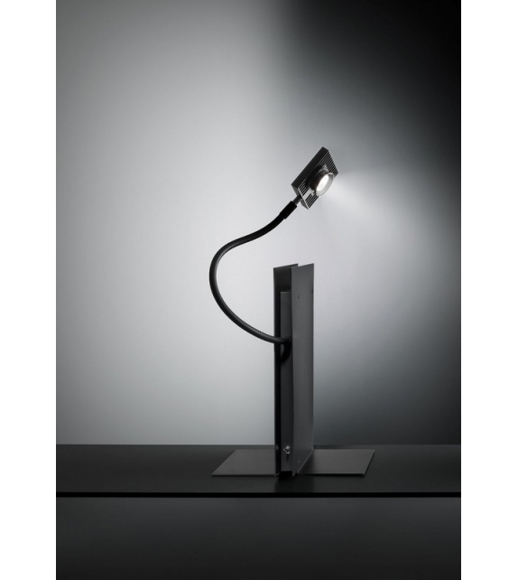 LED's Oskar Ingo Maurer Lampe de Table