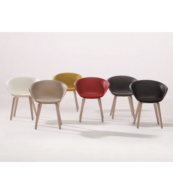 Duna 02 Arper Fauteuil Avec Coussin Et Pieds En Bois