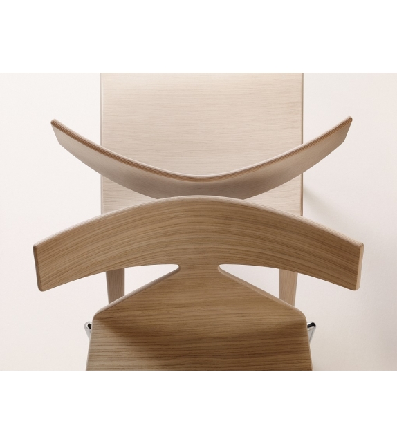 Saya Arper Chair