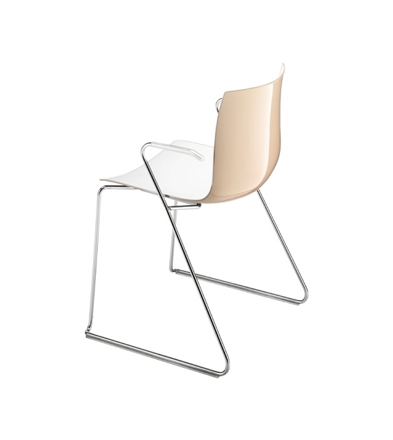 Catifa 46 Arper Chaise Avec Piètement Luge et Accoudoirs