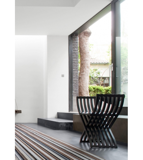 Curule Ligne Roset Sedia