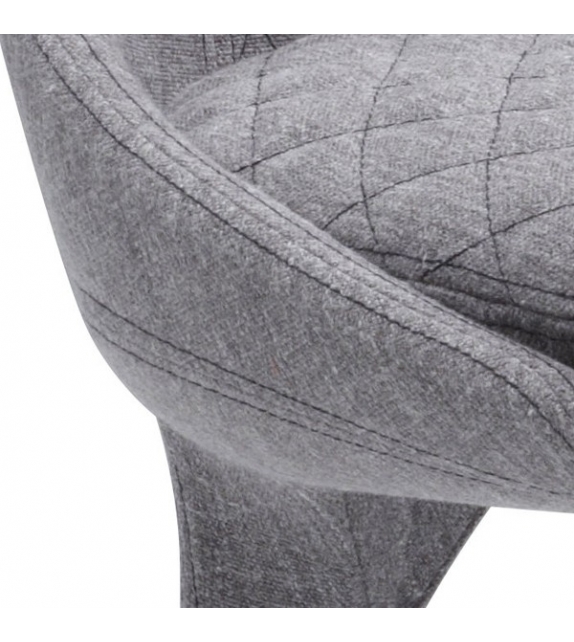 Lepel Casamania & Horm Chaise Matelassée