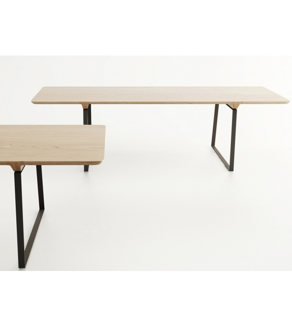Echo Enne Table