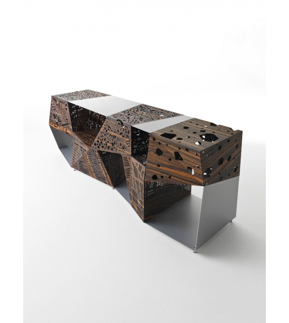 Riddled Buffet Horm Bahut