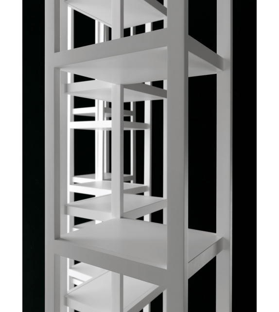 Singles Horm Bookcase