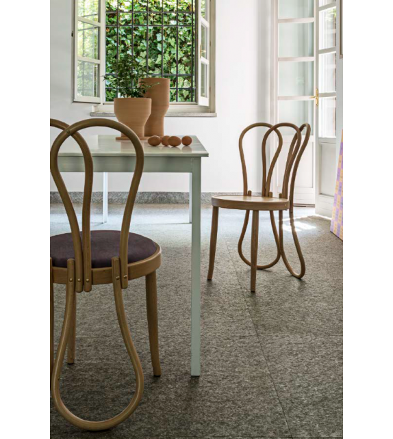 Post Mundus Gebrüder Thonet Vienna Chair