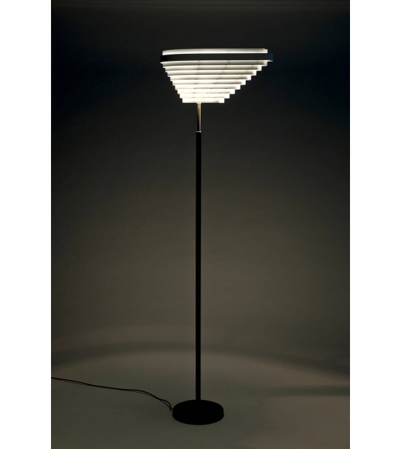 A805 Floor Lamp Artek Stehleuchte