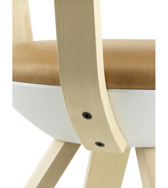 KG002 Rival Chair Artek Sedia