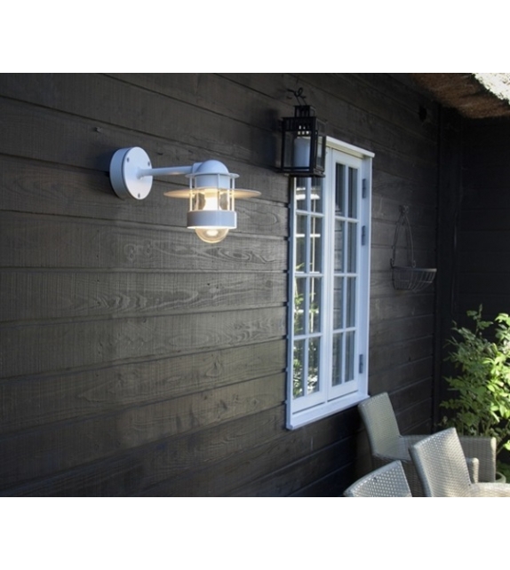 Albertslund Louis Poulsen Wall Lamp