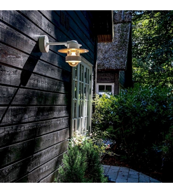 Albertslund Louis Poulsen Applique