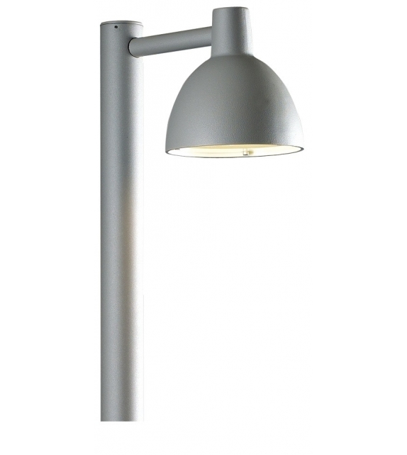 Toldbod 155 Bitte Louis Poulsen Lampadaire