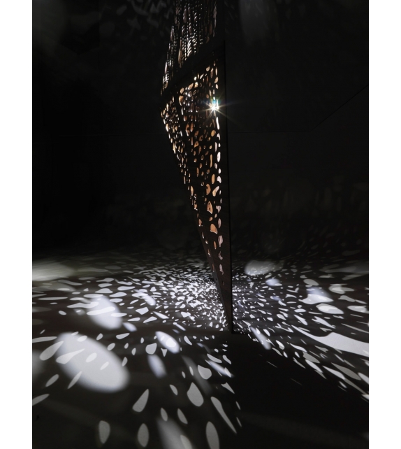 Riddled Table Horm Mesa