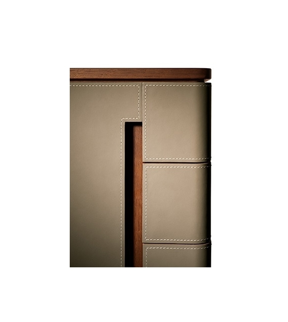 Fidelio Notte Poltrona Frau Dresser