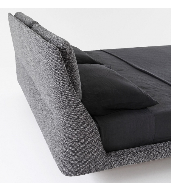 Makura Porro Bed